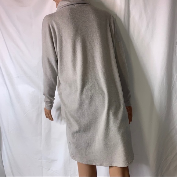 Rae Mode Cowl neck, hi-low hem line light weight top turtleneck oatmeal SZ SM - Picture 3 of 11